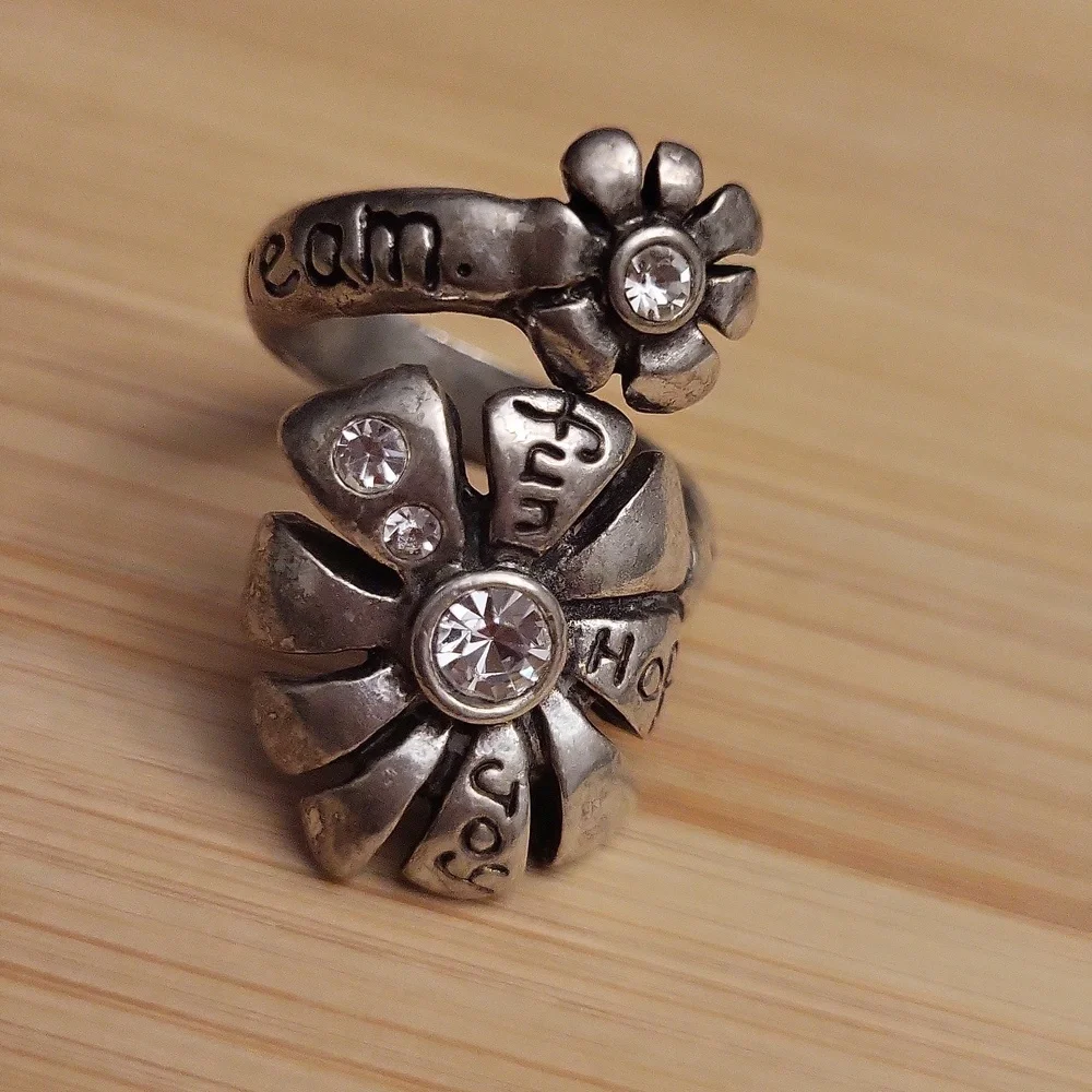 Beautiful Pewter Double Flower Rhinestone Adjustable Ring